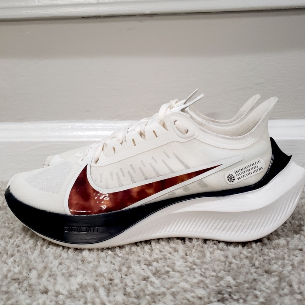 Nike Zoom Gravity Running Shoes NEW